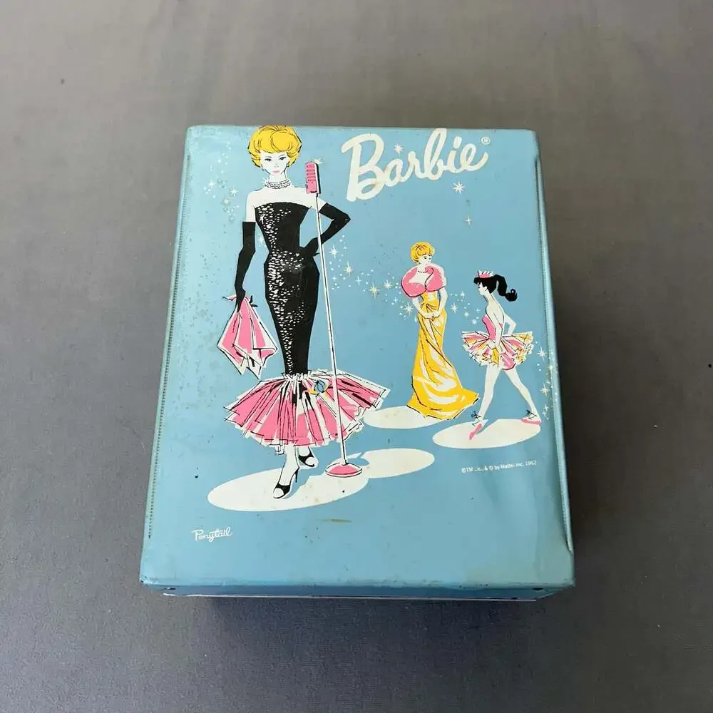 Vintage 1962 Mattel Barbie Ponytail Doll Carrying Case Wardrobe